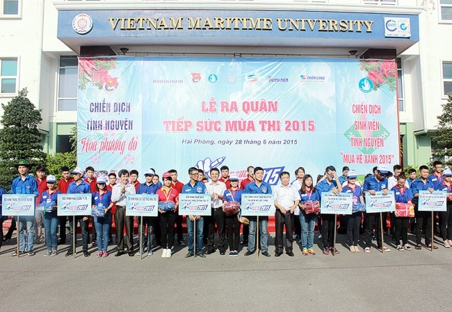 Gần 3000 đoàn viên thanh niên tiếp sức mùa thi năm 2015