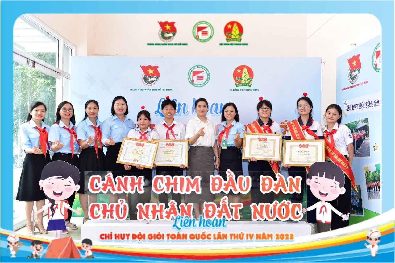 CÁNH CHIM ĐẦU ĐÀN - CHỦ NHÂN ĐẤT NƯỚC
