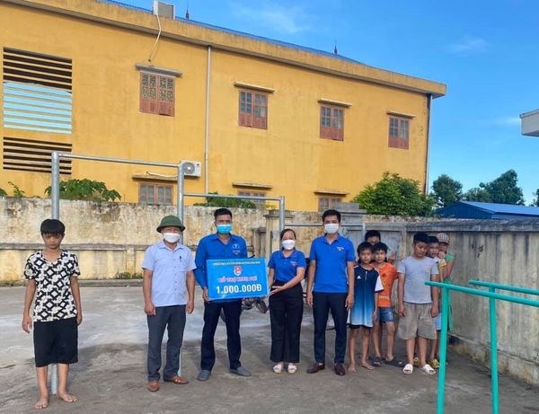 KHÁNH THÀNH ĐIỂM VUI CHƠI TẠI SÂN VẬN ĐỘNG XÃ VĨNH TIẾN