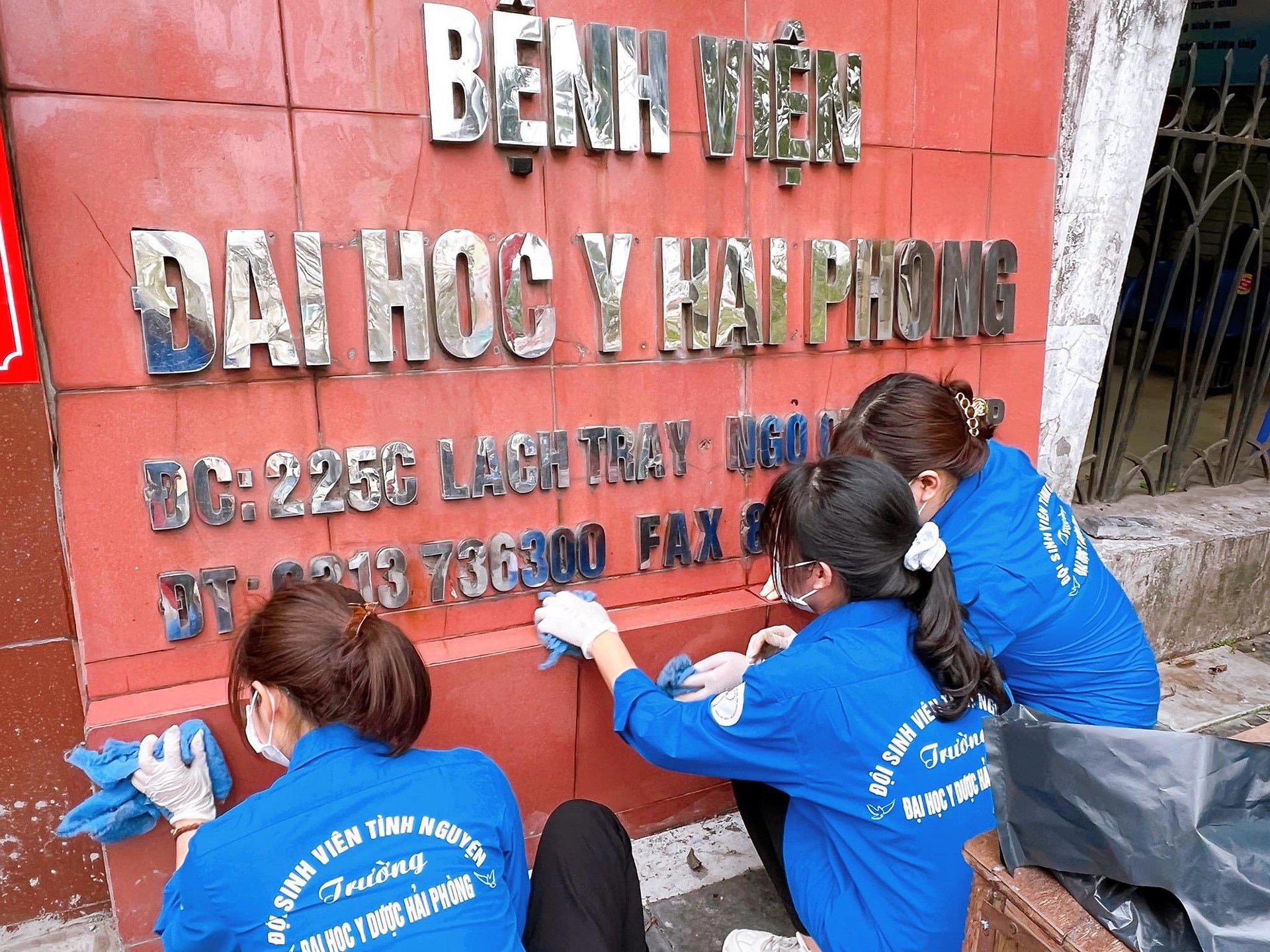 Đoàn TNCS Hồ Chí Minh Trường Đại Học Y Dược Hải Phòng hưởng ứng ngày Chủ Nhật Xanh 28/5/2023