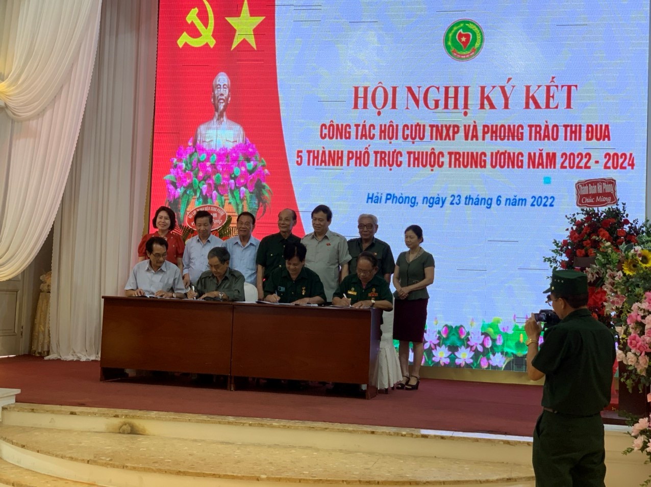 Hoạt động giao lưu, về nguồn, học tập, trao đổi kinh nghiệm hoạt động của Hội cựu TNXP và thăm và tặng quà cho cựu Thanh niên xung phong