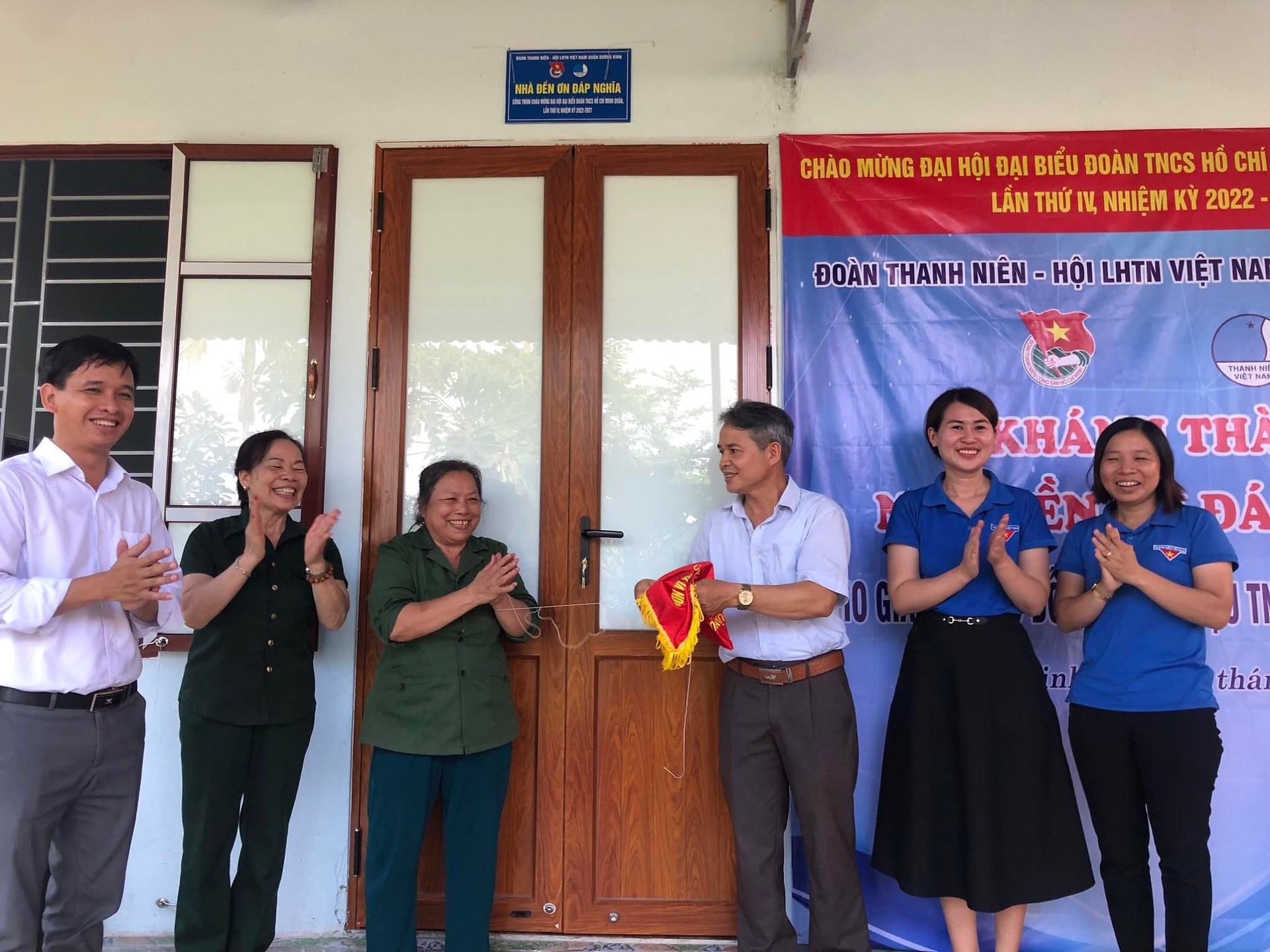 CÔNG TRÌNH THANH NIÊN "NHÀ ĐỀN ƠN ĐÁP NGHĨA"