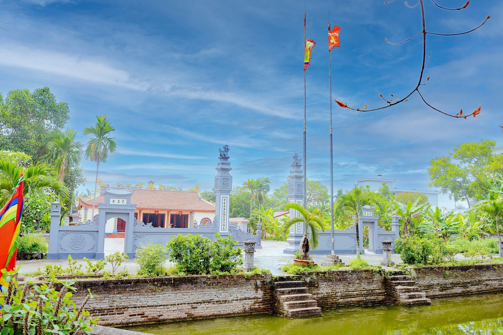 ĐÌNH PHẤN DŨNG, PHƯỜNG ANH DŨNG, QUẬN DƯƠNG KINH – DẤU ẤN THỜI GIAN