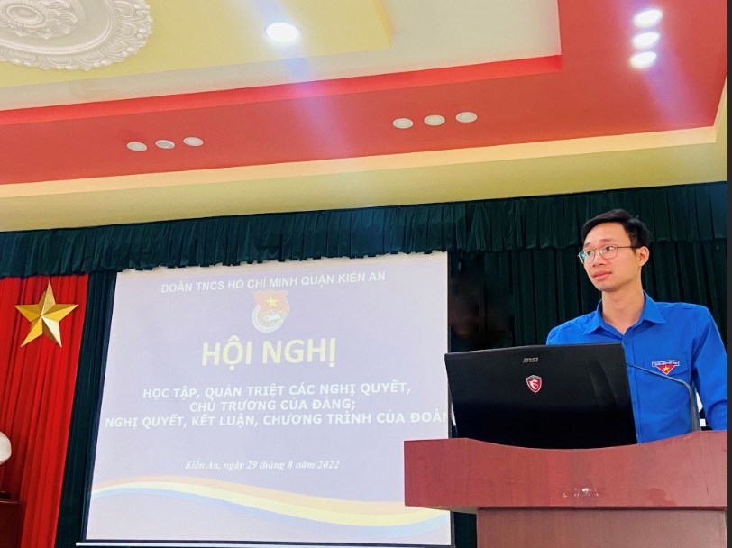 Hội nghị học tập, quán triệt các nghị quyết, chủ trương của Đảng; nghị quyết, kết luận, chương trình của Đoàn