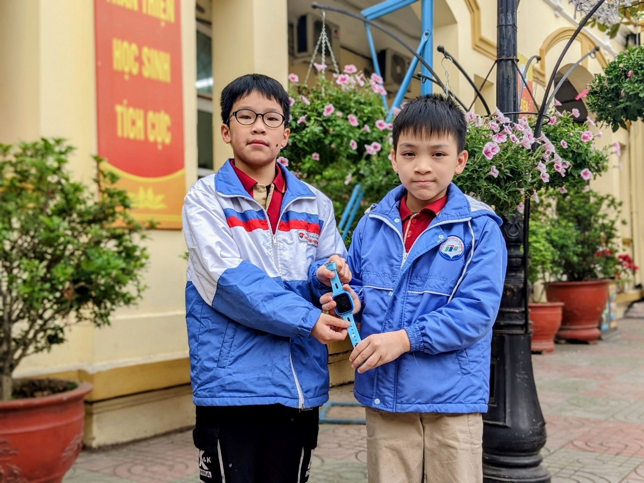 Tấm gương học tập và làm theo Bác - tuyên dương phong trào "Nghìn việc tốt"