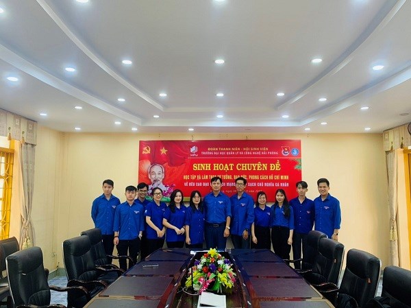 Tổ chức “Học tập và làm theo tư tưởng, đạo đức, phong cách Hồ Chí Minh về nêu cao đạo đức cách mạng, quét sạch chủ nghĩa cá nhân” cho cán bộ Đoàn HPU