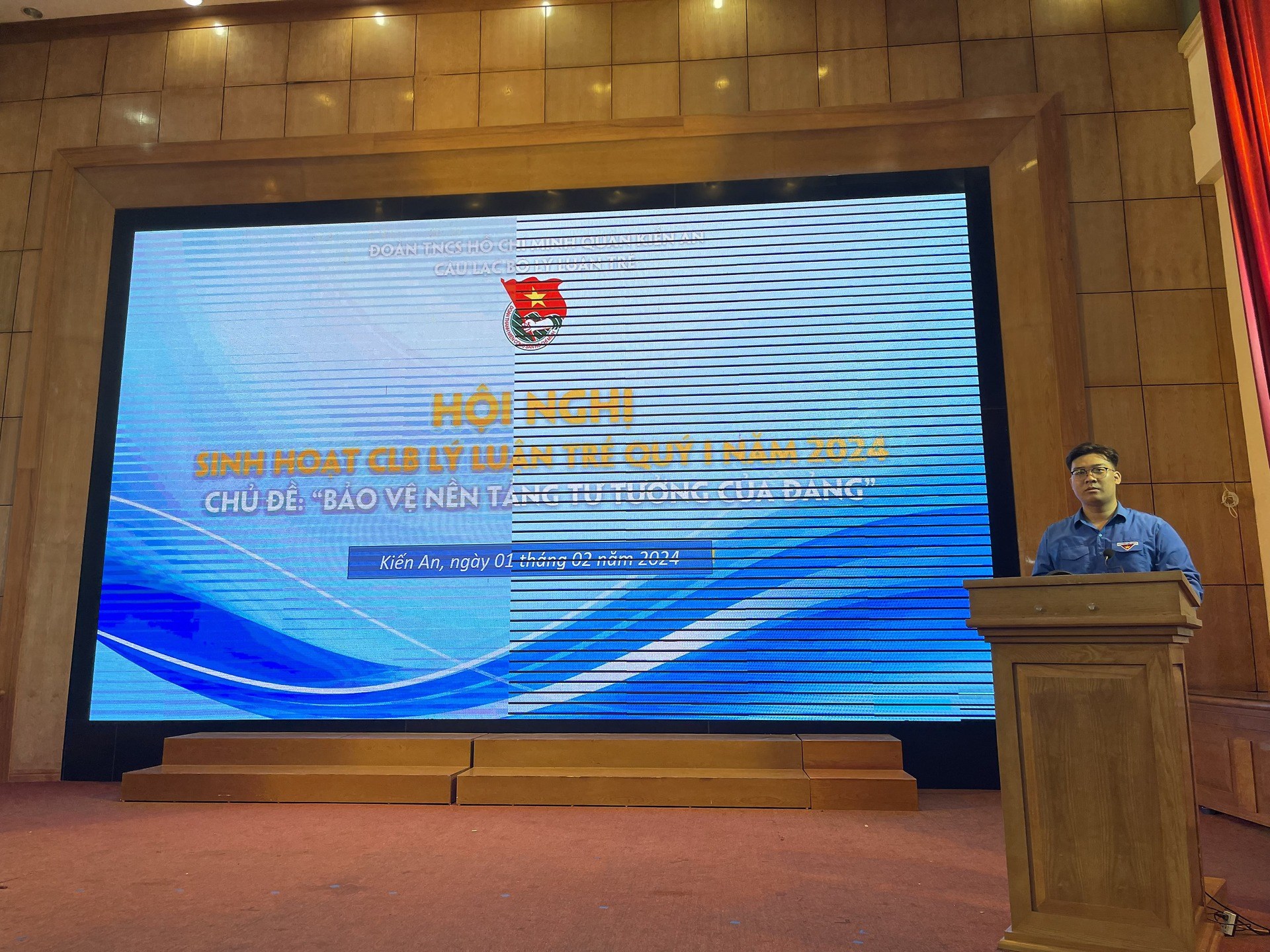 Quận Kiến An: Sinh hoạt CLB Lý luận trẻ với chủ đề "Bảo vệ nền tảng tư tưởng của Đảng" nhân kỉ niệm 94 năm Ngày thành lập Đảng Cộng sản Việt Nam