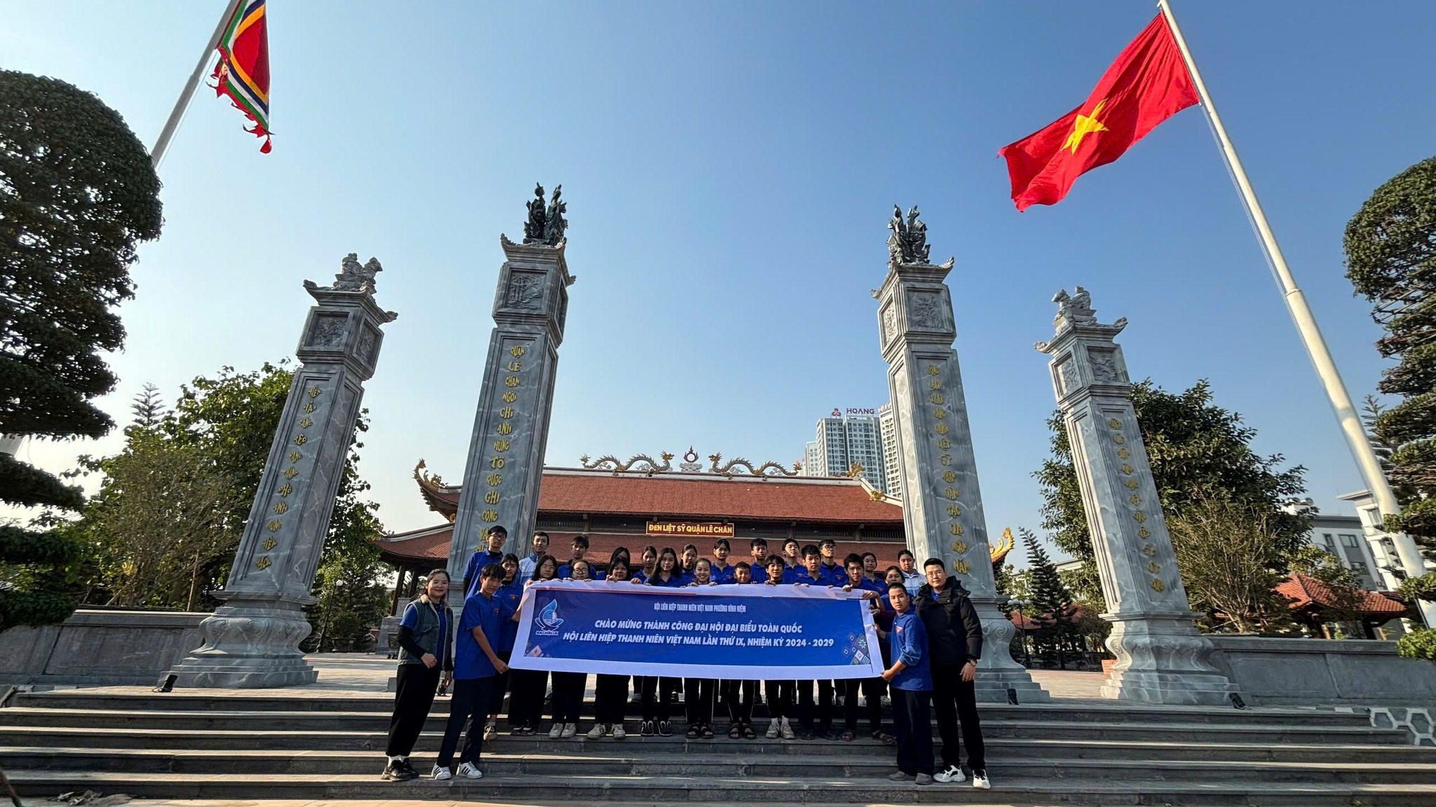 Đoàn Phường - Uỷ ban Hội LHTN Việt Nam phường Vĩnh Niệm tổ chức hoạt động Chào cờ "Tôi yêu Tổ quốc tôi", Phát động ra quân Ngày thứ 7 cùng dân, Triển khai đợt sinh hoạt chính trị với chủ đề "Thanh niên Việt Nam tự tin bước vào kỷ nguyên mới"