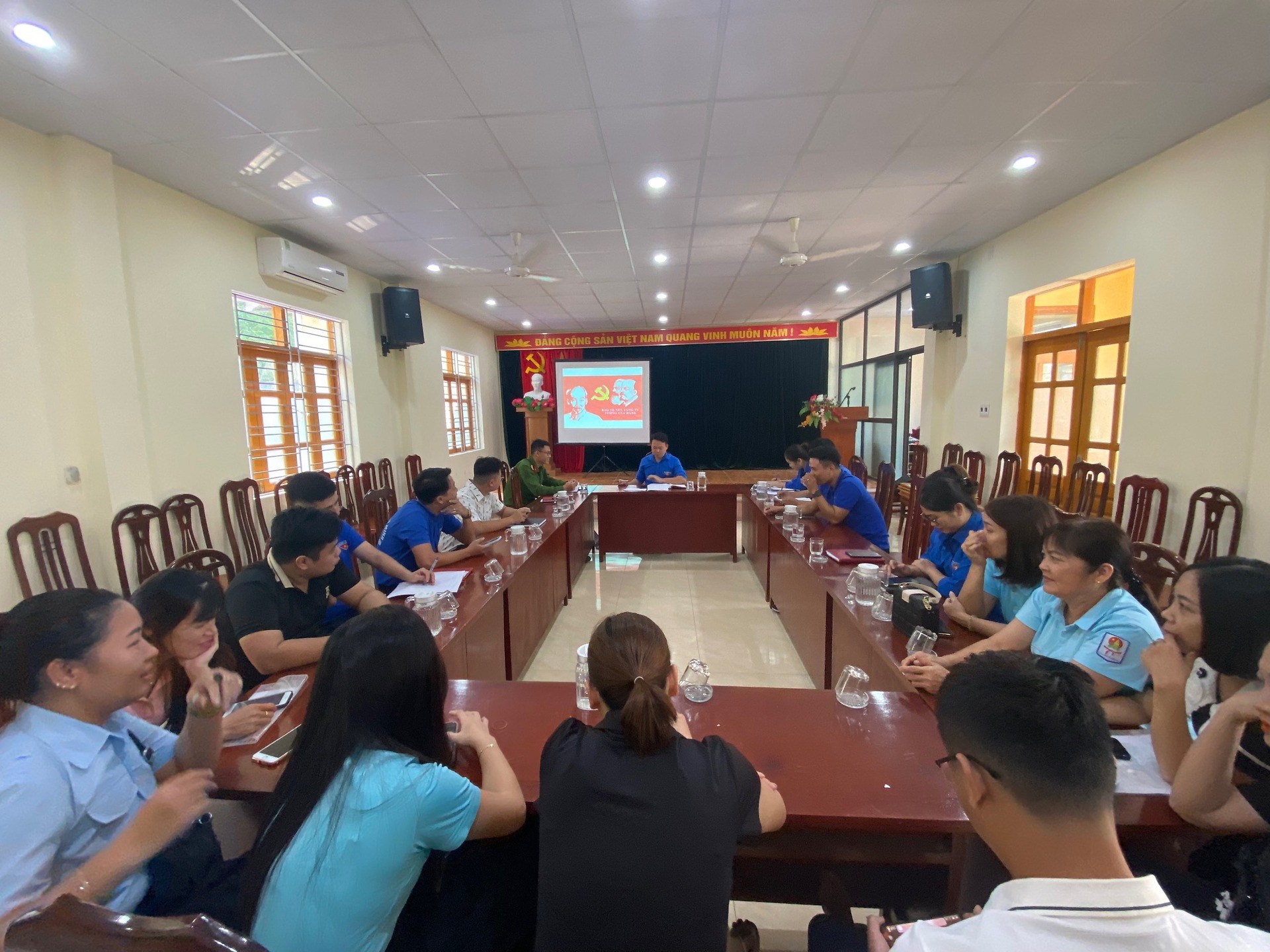 Quận đoàn Đồ Sơn: Sinh hoạt CLB Lý luận trẻ
