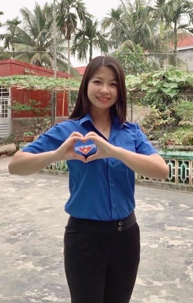 TẤM GƯƠNG NHIỆT HUYẾT VỚI PHONG TRÀO