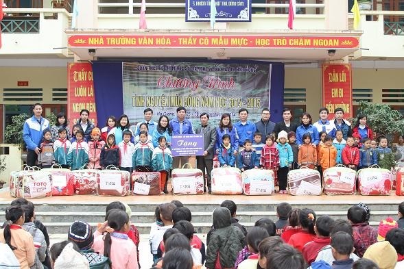 Hành trình về với thiếu nhi Hà Giang - vì một mùa đông không lạnh
