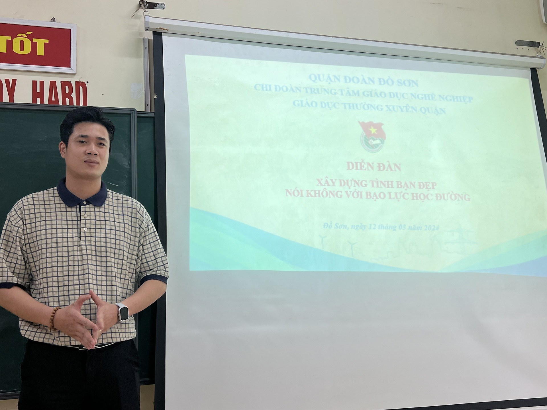 Chi đoàn Trung tâm GDNN và GDTX quận tổ chức Diễn đàn Xây dựng tình bạn đẹp - Nói không với bạo lực học đường