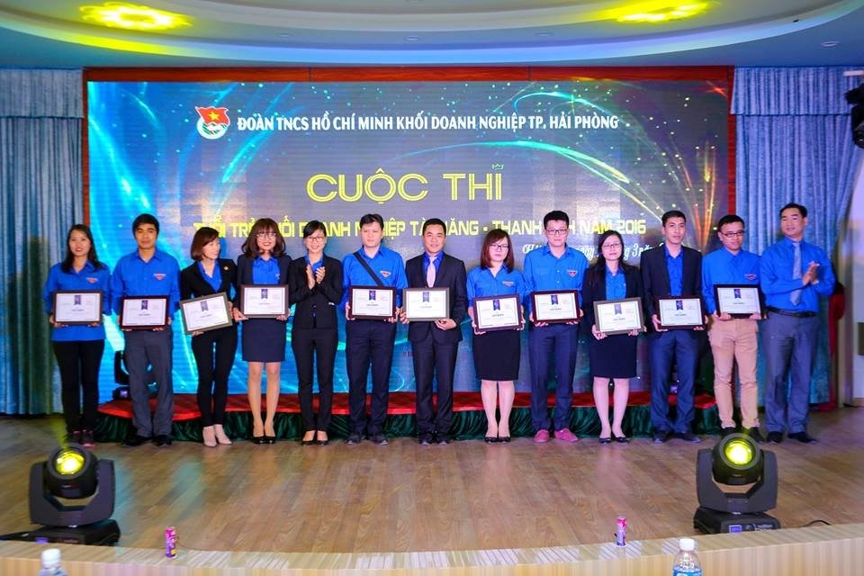 TẤM GƯƠNG HỌC TẬP VÀ LÀM THEO TƯ TƯỞNG, ĐẠO ĐỨC, PHONG CÁCH HỒ CHÍ MINH