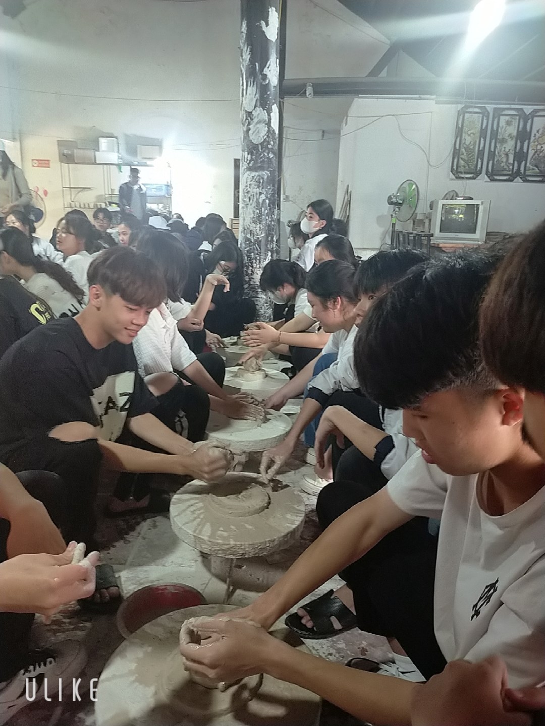 ĐOÀN TRƯỜNG THPT CÁT HẢI VỚI HÀNH TRÌNH TRẢI NGHIỆM HƯỚNG NGHIỆP TẠI “HỌC VIỆN NÔNG NGHIỆP VIỆT NAM – LÀNG GỐM BÁT TRÀNG"