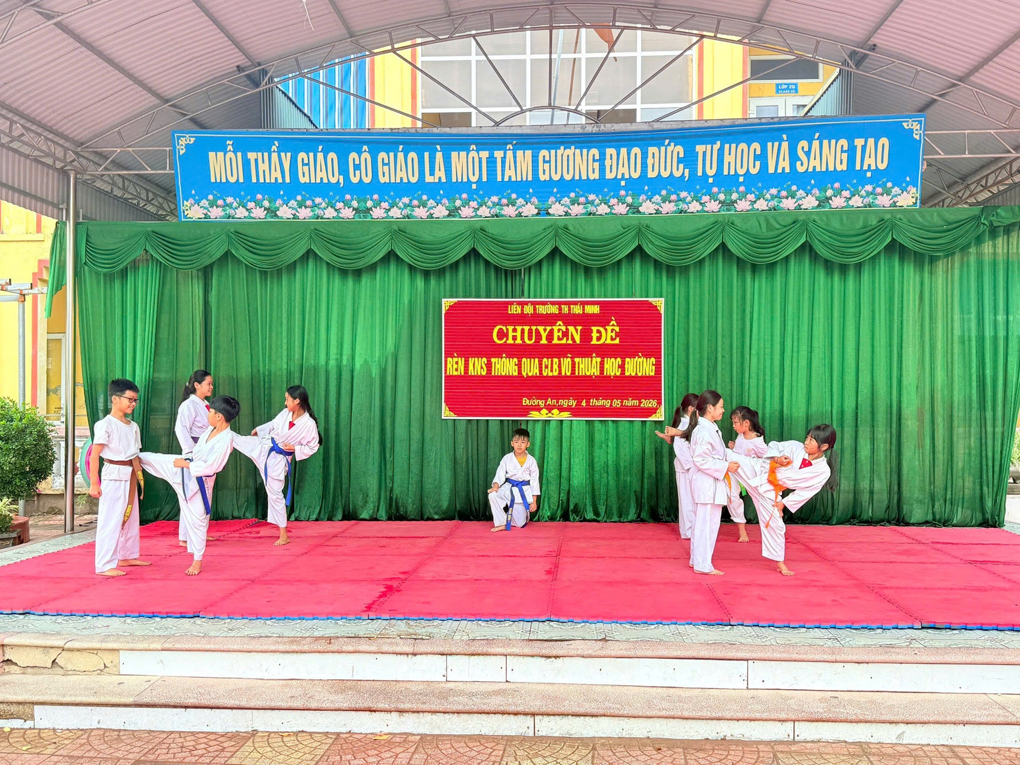 ĐƯỜNG AN: LIÊN ĐỘI TRƯỜNG TIỂU HỌC THÁI MINH TỔ CHỨC CHUYÊN ĐỀ CẤP THÀNH PHỐ "RÈN LUYỆN KỸ NĂNG SỐNG QUA CÂU LẠC BỘ VÕ THUẬT HỌC ĐƯỜNG"