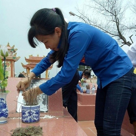 TẤM GƯƠNG NHIỆT HUYẾT VỚI PHONG TRÀO - CÔ GIÁO BÙI THỊ THĂM