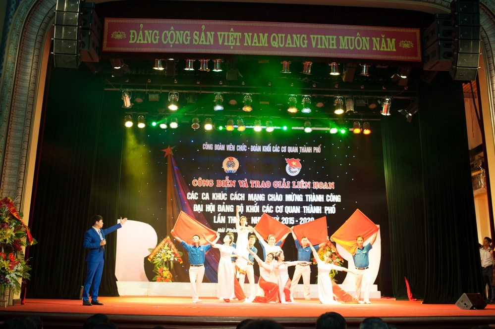 Đoàn khối các cơ quan thành phố: Công diễn và trao giải Liên hoan các ca khúc cách mạng