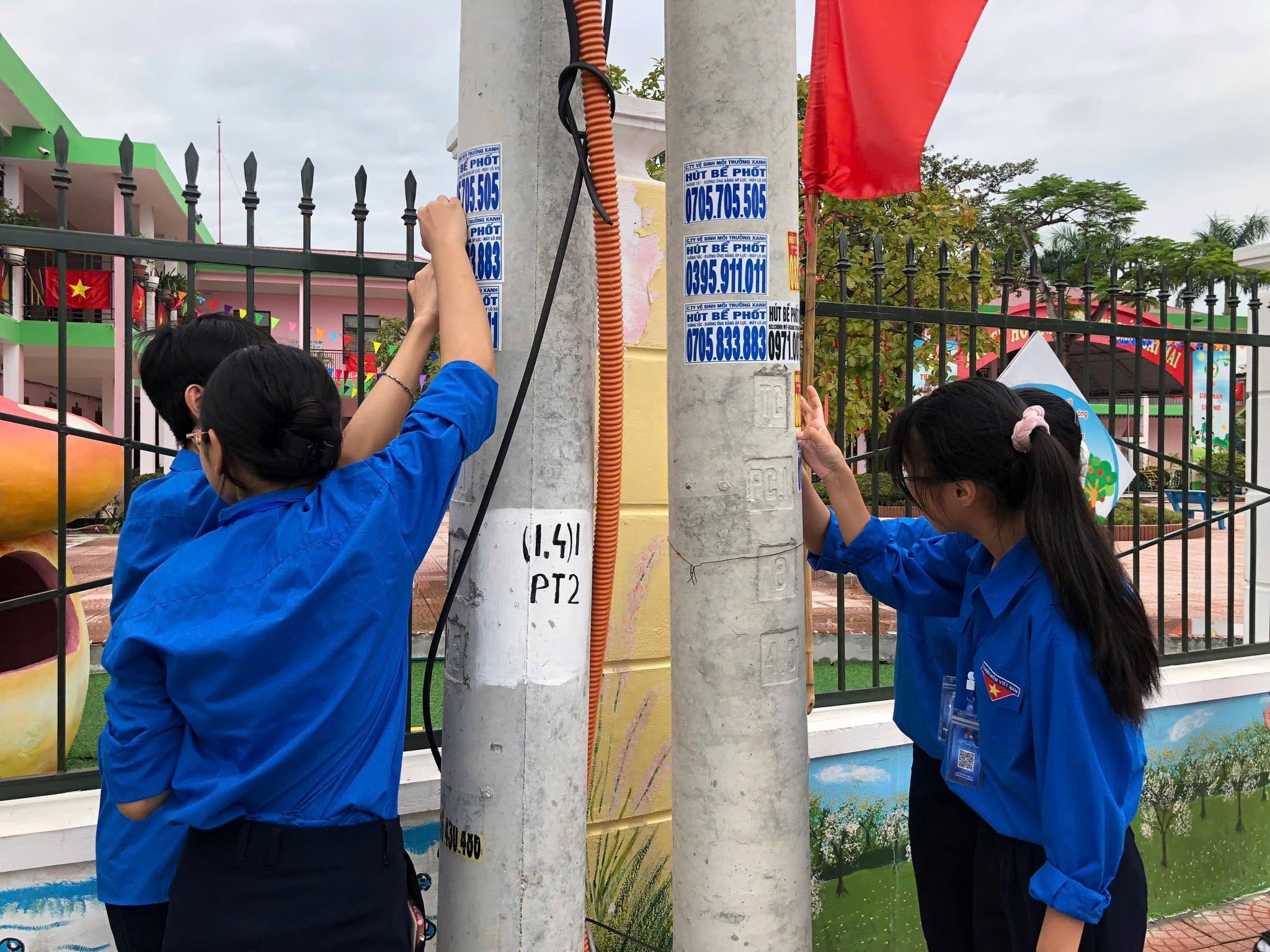 TUỔI TRẺ PHƯỜNG LÊ ÍCH MỘC TỔ CHỨC NGÀY "CHỦ NHẬT XANH" HƯỚNG VỀ ĐẠI HỘI ĐẠI BIỂU ĐẢNG BỘ THÀNH PHỐ HẢI PHÒNG LẦN THỨ I, NHIỆM KỲ 2025 – 2030
