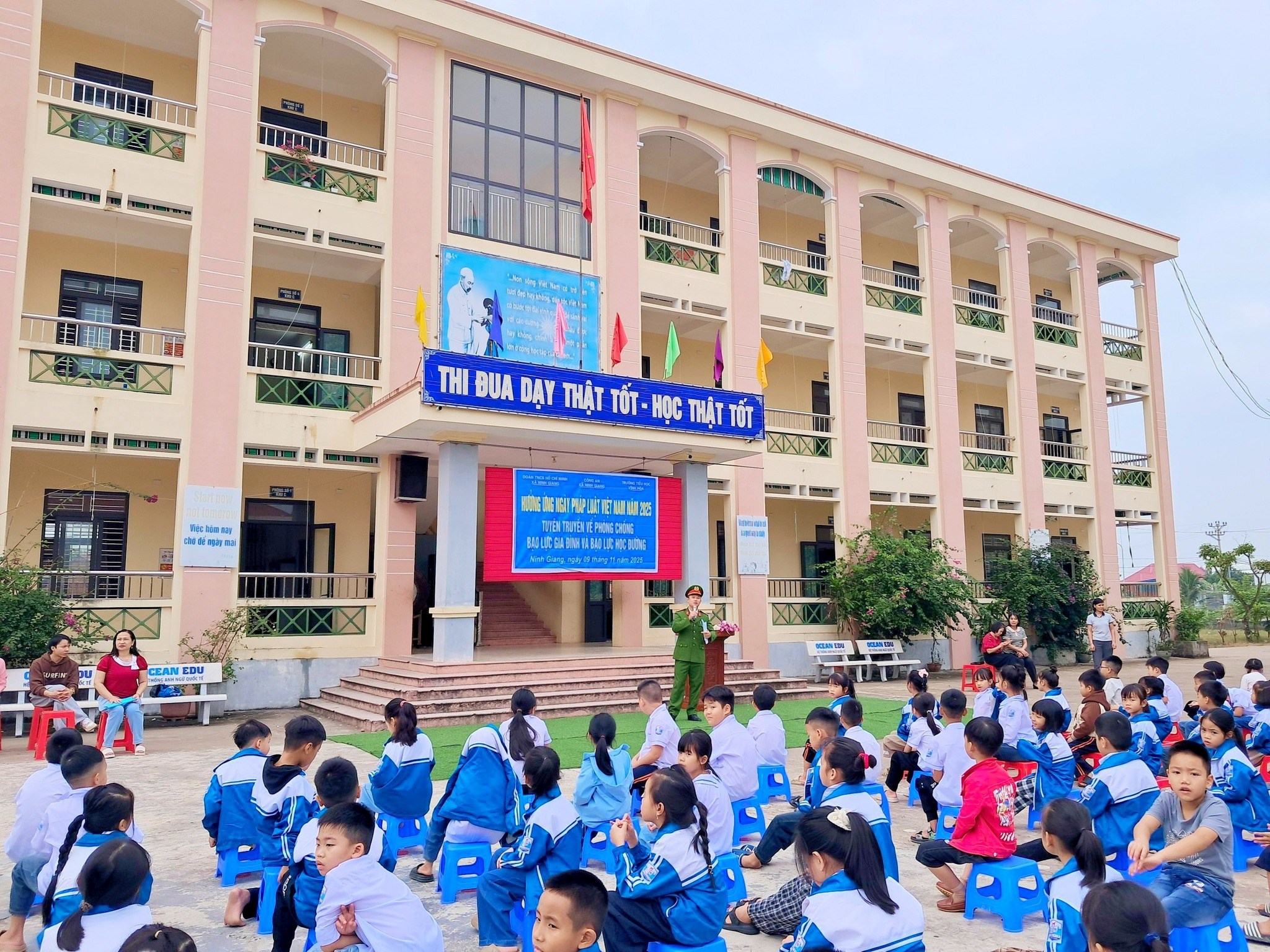 ĐOÀN XÃ NINH GIANG TỔ CHỨC HỘI NGHỊ TUYÊN TRUYỀN PHÁP LUẬT HƯỞNG ỨNG NGÀY PHÁP LUẬT VIỆT NAM 09/11
