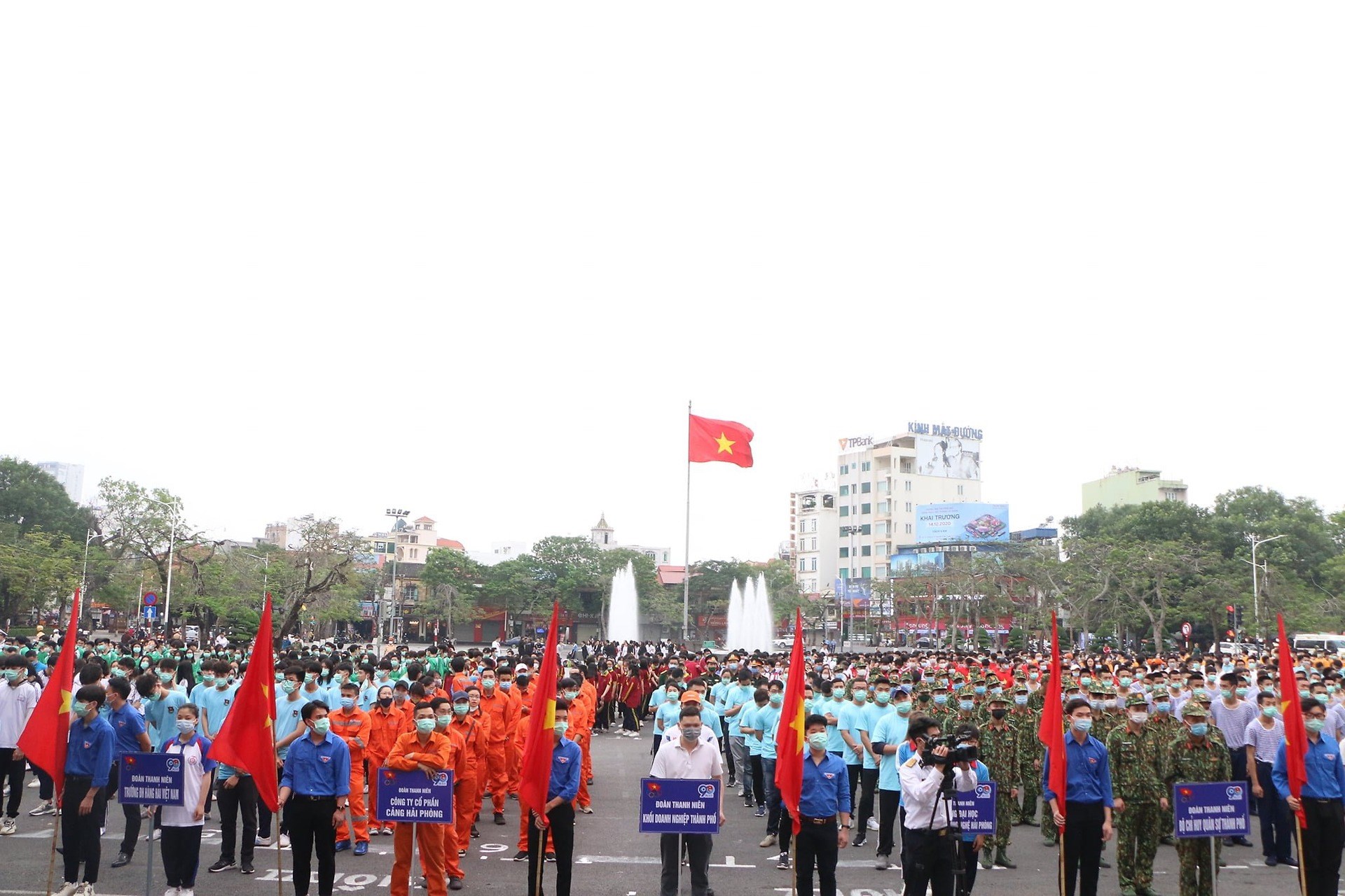 Sinh viên Hải Phòng tích cực tham gia Cuộc vận động "10.000 bước chân vì sức khỏe mỗi ngày"