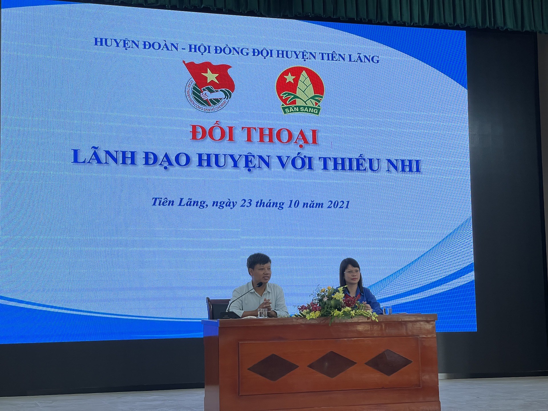 ĐỐI THOẠI GIỮA LÃNH ĐẠO HUYỆN VỚI THIẾU NHI HUYỆN TIÊN LÃNG