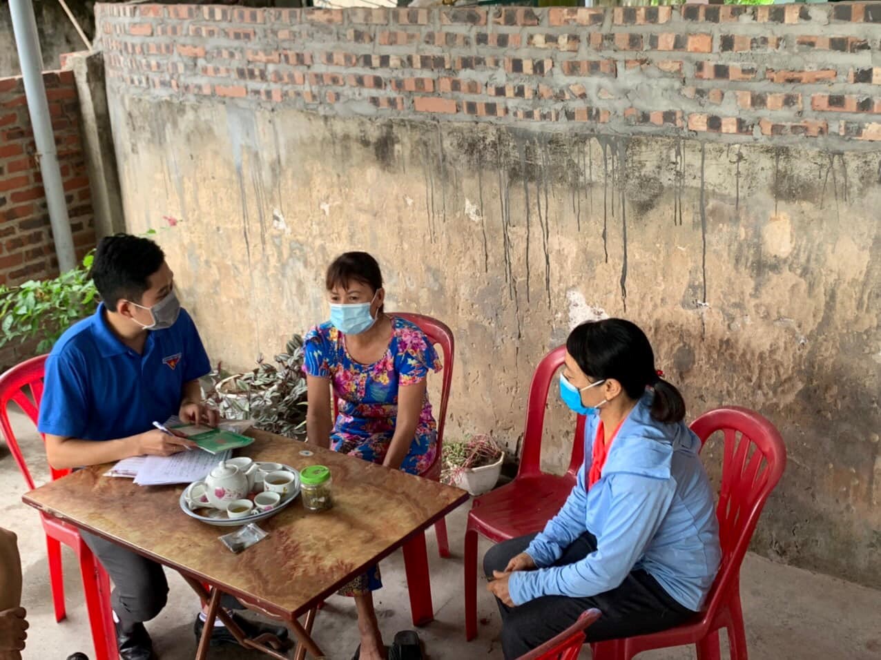 PHÁT TRIỂN TỔ TIẾT KIỆM VAY VỐN DO ĐOÀN THANH NIÊN QUẢN LÝ