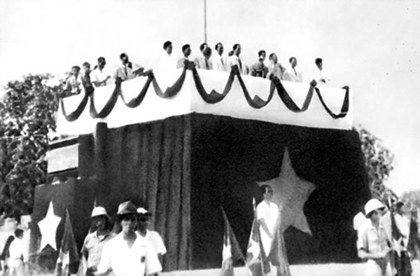 Phản bác quan điểm cho rằng “Cách mạng Tháng Tám năm 1945 không đem lại dân chủ, tự do thực sự cho người dân”