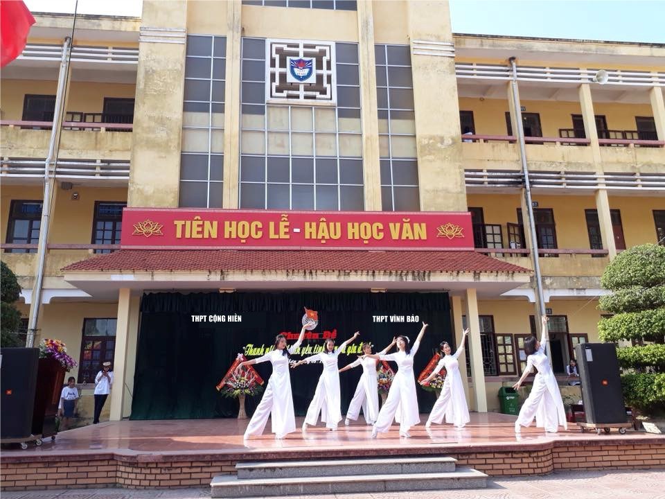 Đoàn trường THPT Vĩnh Bảo và Đoàn trường THPT Cộng Hiền tổ chức: Diễn đàn tình yêu, tình bạn và gia đình
