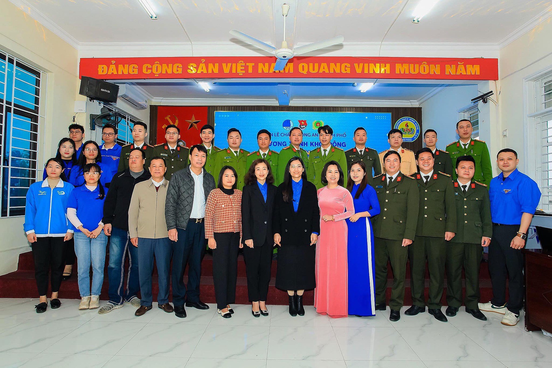 RA MẮT CÔNG TRÌNH THANH NIÊN "TRANH TƯỜNG PHÁP LUẬT"