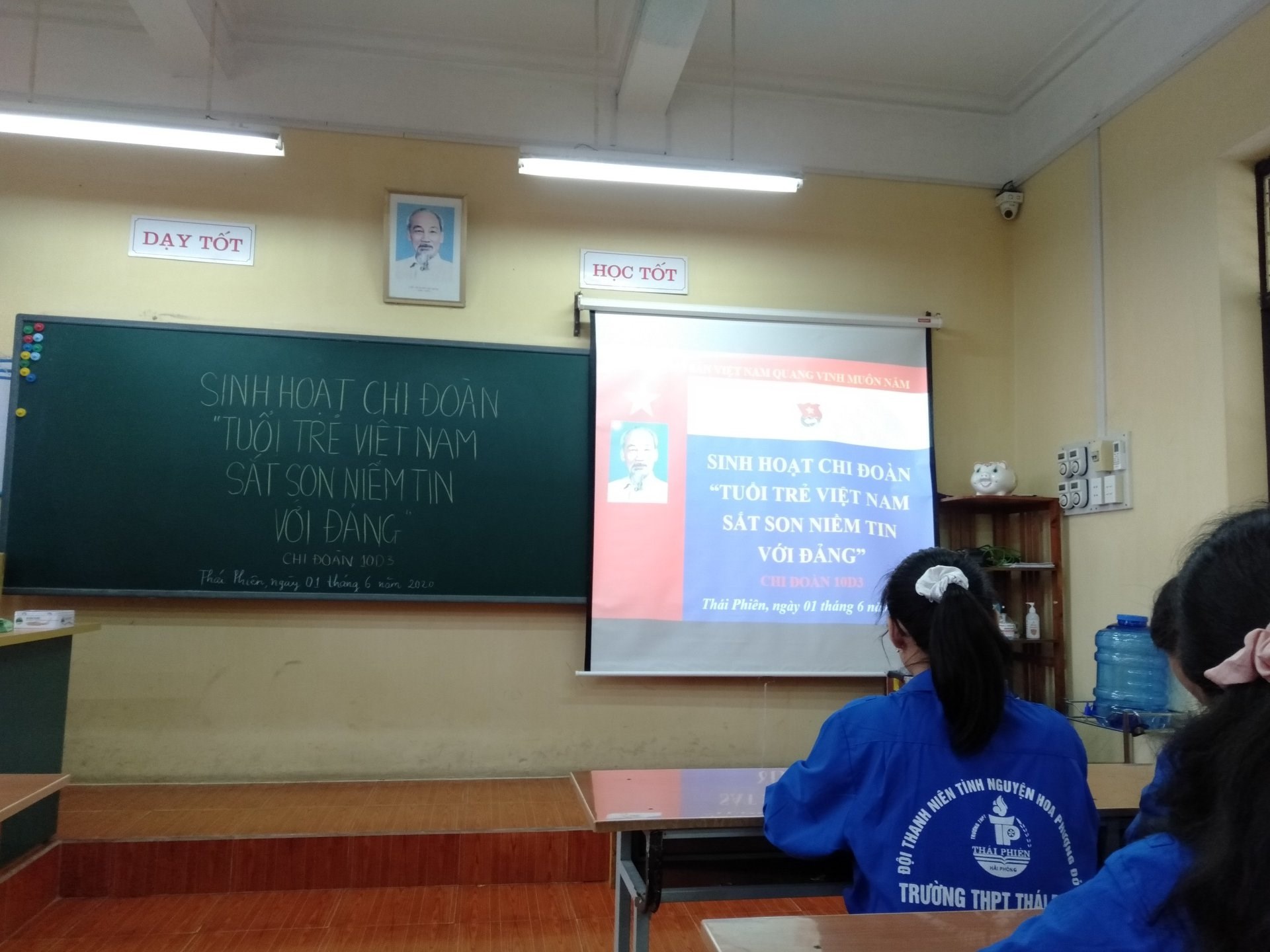 Quận đoàn Ngô Quyền: chỉ đạo 100% chi đoàn các trường THPT trên địa bàn chi đoàn sinh hoạt theo chủ đề "Tuổi trẻ Việt Nam sắt son niềm tin với Đảng".