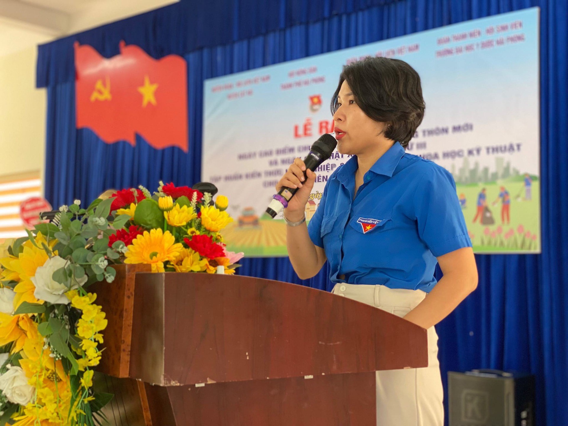 LỄ RA QUÂN NGÀY CAO ĐIỂM CHUNG TAY XÂY DỰNG NÔNG THÔN MỚI VÀ CHỦ NHẬT XANH LẦN THỨ III; TẬP HUẤN KIẾN THỨC KHỞI NGHIỆP VÀ CHUYỂN GIAO KHOA HỌC KỸ THUẬT CHO THANH NIÊN NÔNG THÔN NĂM 2023