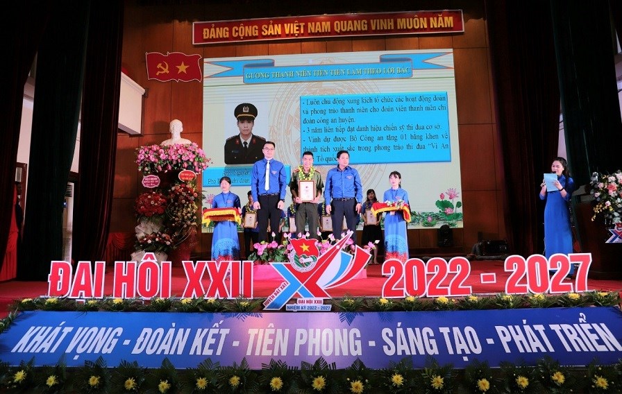 Gương cán bộ đoàn tiêu biểu học tập và làm theo tư tưởng, đạo đức, phong cách Hồ Chí Minh trong lực lượng Công an