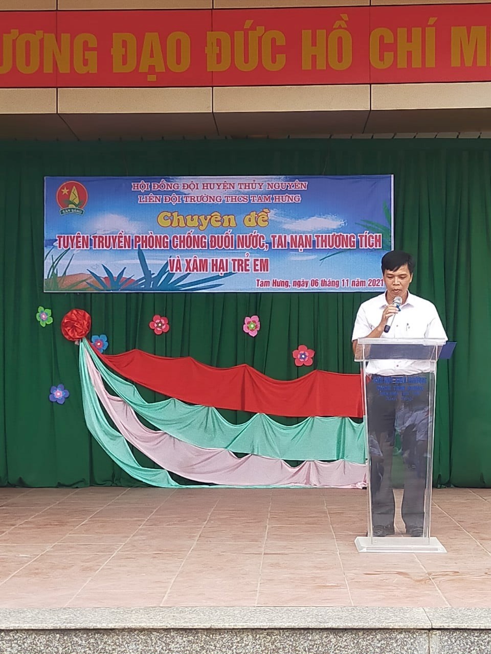 Hội đồng Đội huyện Thủy Nguyên chỉ đạo Liên đội THCS Tam Hưng thực hiện Chuyên đề: "Tuyên truyền phòng chống đuối nước, tại nạn thương tích và xâm hại trẻ em"