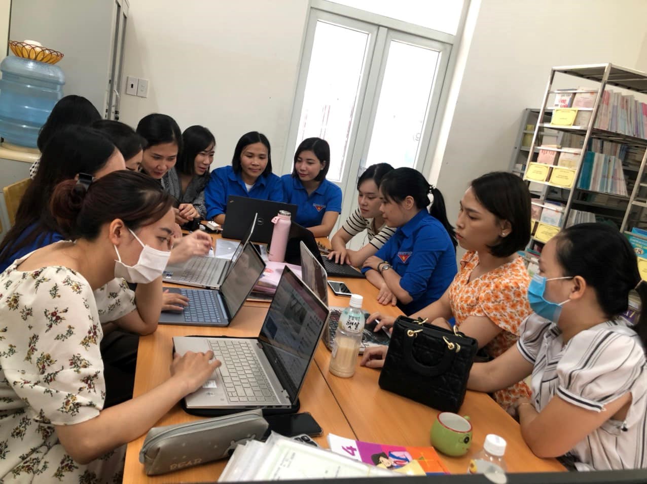 Đẩy mạnh thực hiện mô hình Đoàn cơ sở "3 chủ động"