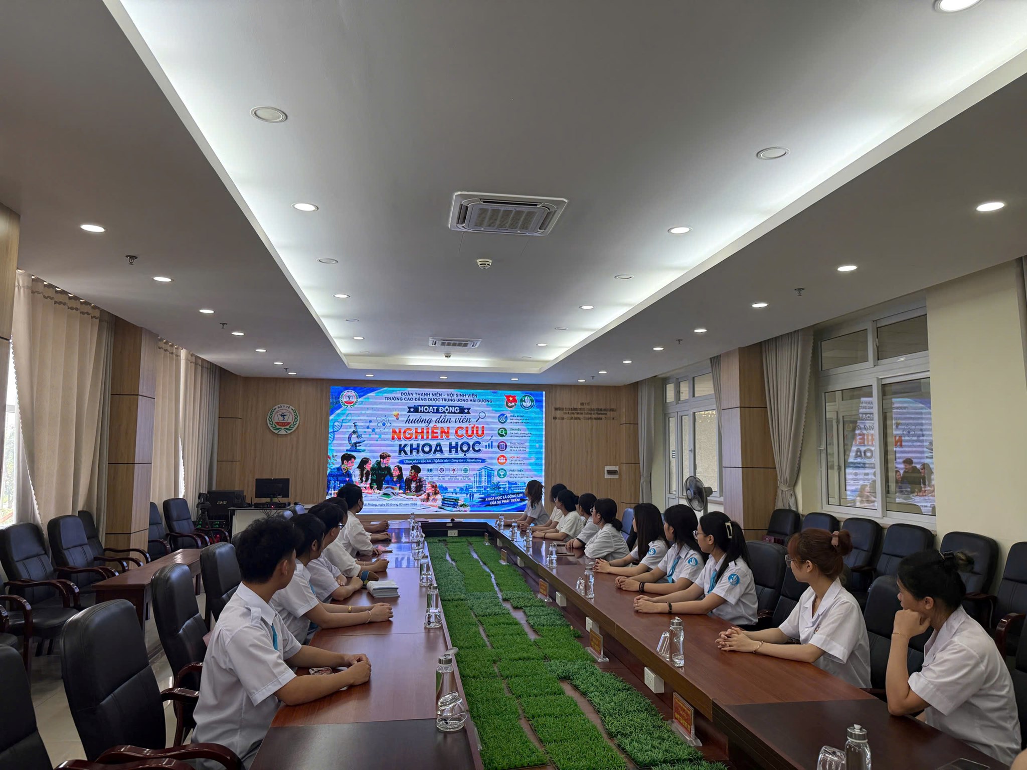 Hội Sinh viên Việt Nam trường Cao đẳng Dược TW Hải Dương đồng hành cùng sinh viên nghiên cứu khoa học