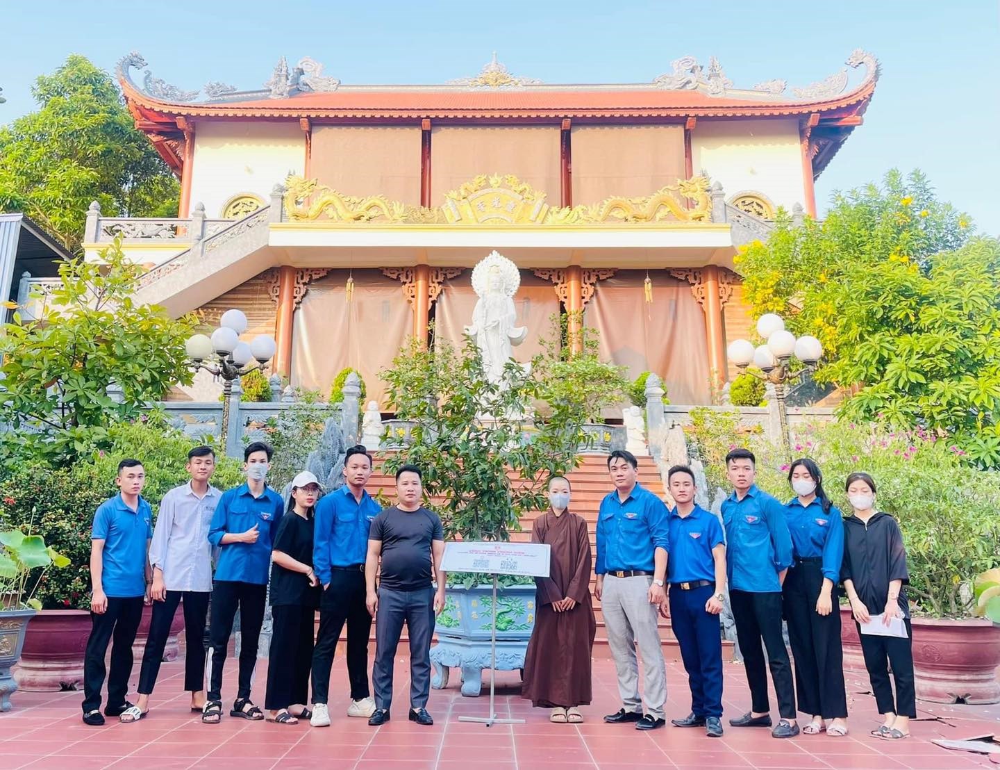 Đoàn xã Lại Xuân khánh thành công trình thanh niên mã QR code