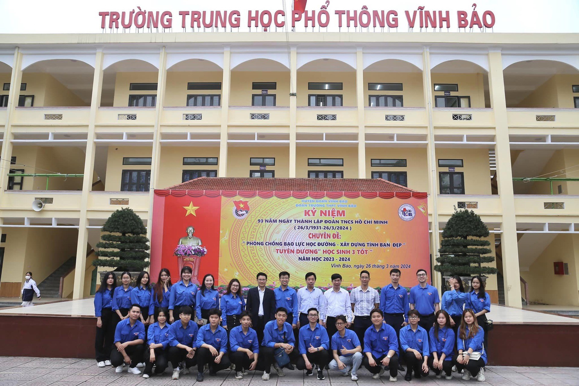 Hành trình về nguồn của tuổi trẻ Hàng hải: Thăm và tặng quà học sinh, thương binh
