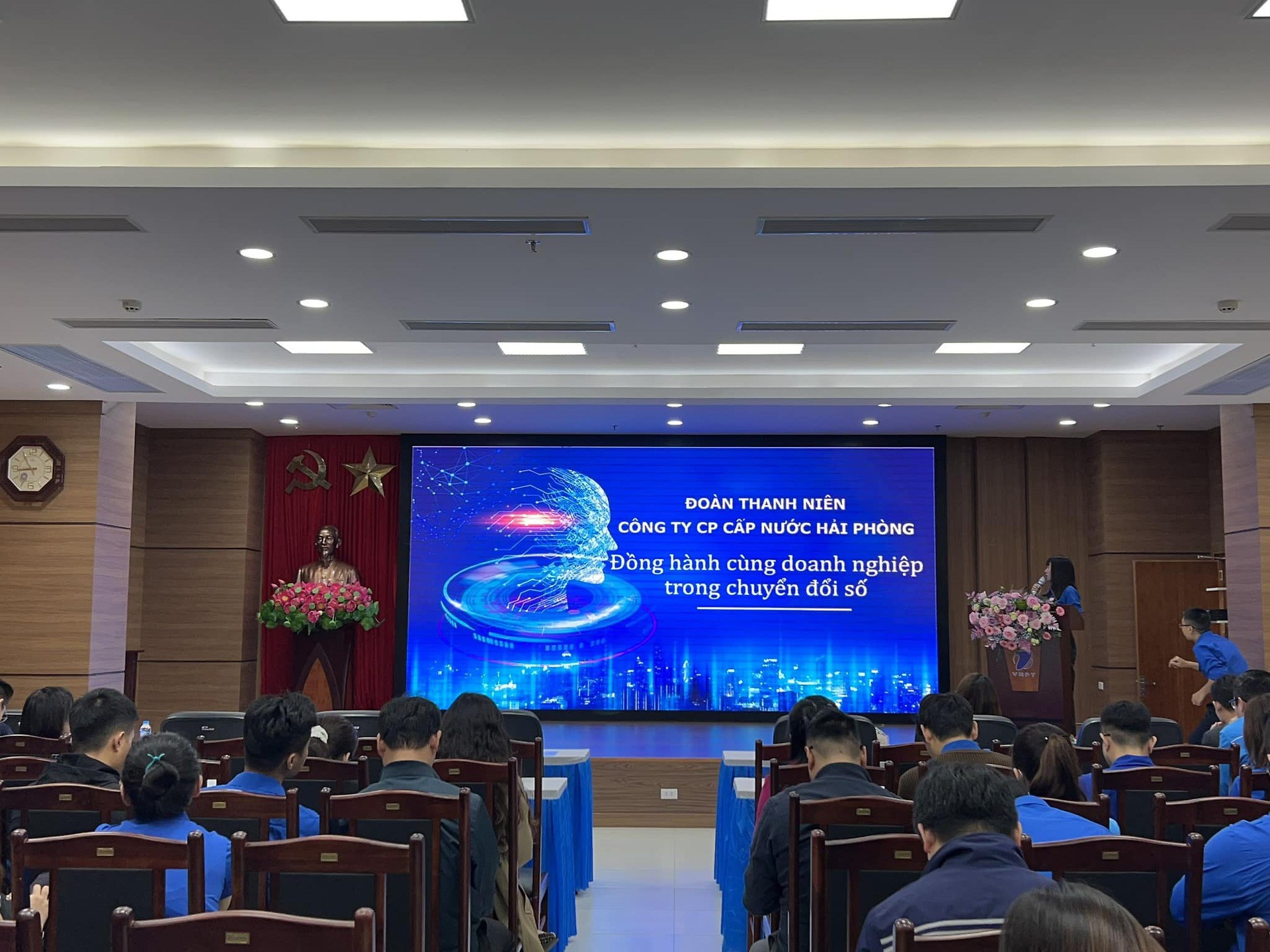 Tọa đàm Mô hình ứng dụng Khoa học công nghệ, ứng dụng chuyển đổi số vào nhiệm vụ sản xuất, kinh doanh.