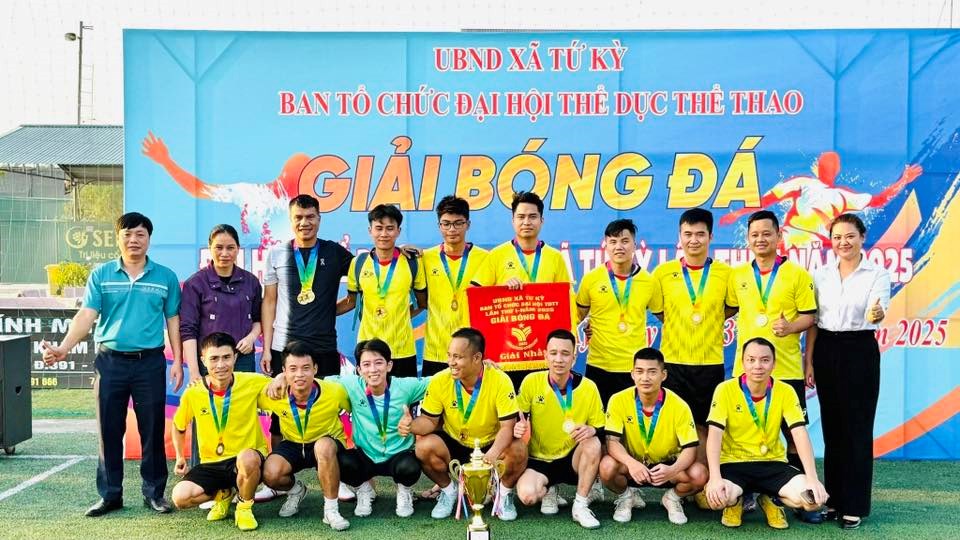UBND XÃ TỨ KỲ – ĐOÀN XÃ TỨ KỲ TỔ CHỨC THÀNH CÔNG GIẢI BÓNG ĐÁ ĐẠI HỘI THỂ DỤC THỂ THAO NĂM 2025