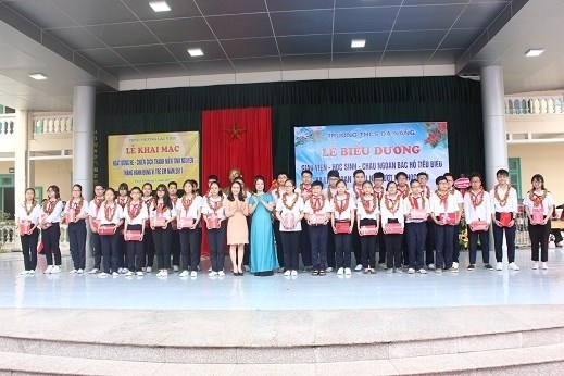 Lễ biểu dương giáo viên, học sinh – Cháu ngoan Bác Hồ tiêu biểu, Liên hoan thiếu nhi nghèo vượt khó học giỏi năm học 2016 – 2017, Khai mạc hè năm 2017.