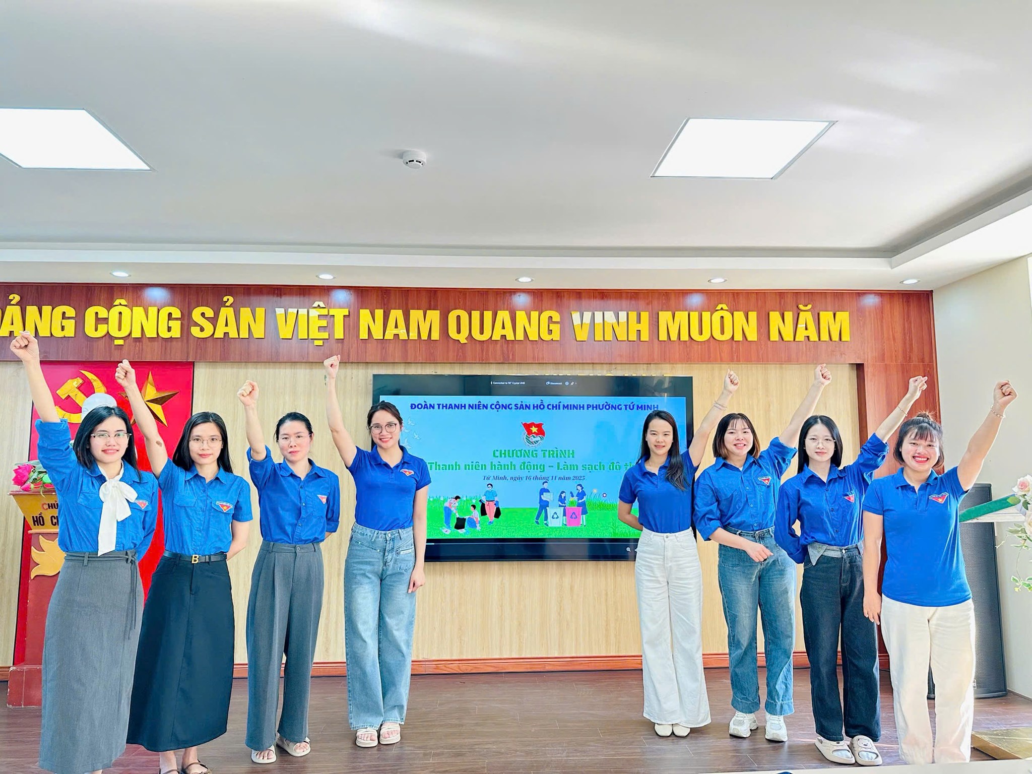 Đoàn thanh niên phường Tứ Minh Ra quân chiến dịch "Thanh niên hành động - Làm sạch đô thị" năm 2025