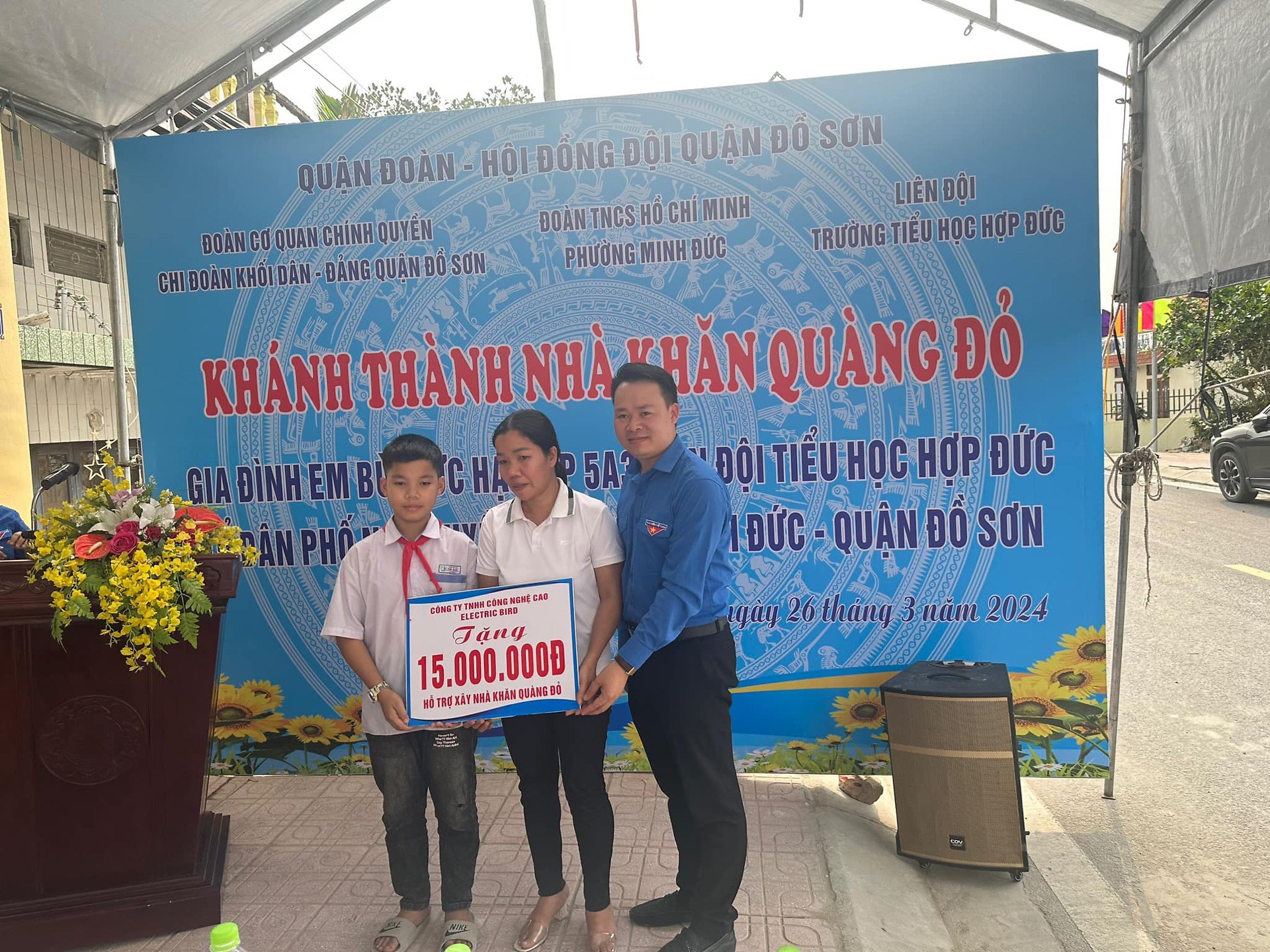 Xây dựng Nhà khăn quàng đỏ cho học sinh có hoàn cảnh khó khăn – kỷ niệm 93 năm Ngày thành lập Đoàn TNCS Hồ Chí Minh