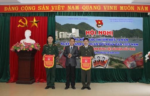 Tổng kết Cuộc thi tìm hiểu 70 năm Ngày thành lập QĐND Việt Nam và ra mắt cuốn sách về Đoàn Đức Thái