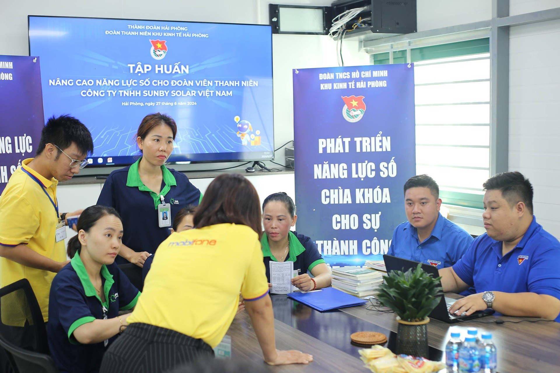 Đoàn Thanh niên Khu Kinh tế Hải Phòng tổ chức lớp tập huấn nâng cao năng lực số cho đoàn viên thanh niên Công ty TNHH Sunby Solar Việt Nam