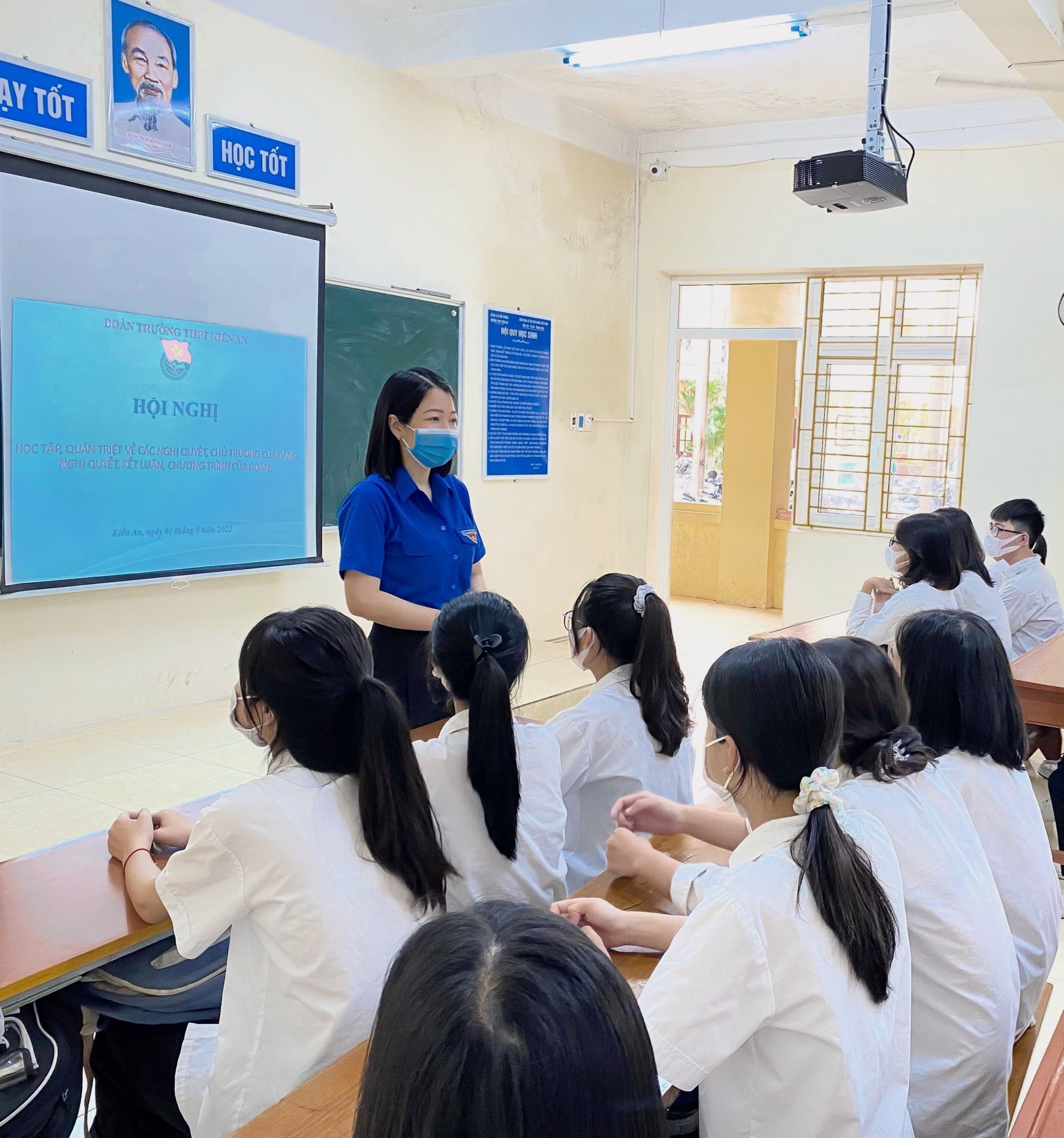 Học tập, quán triệt về các nghị quyết, chủ trương của Đảng; nghị quyết, kết luận, chương trình của Đoàn