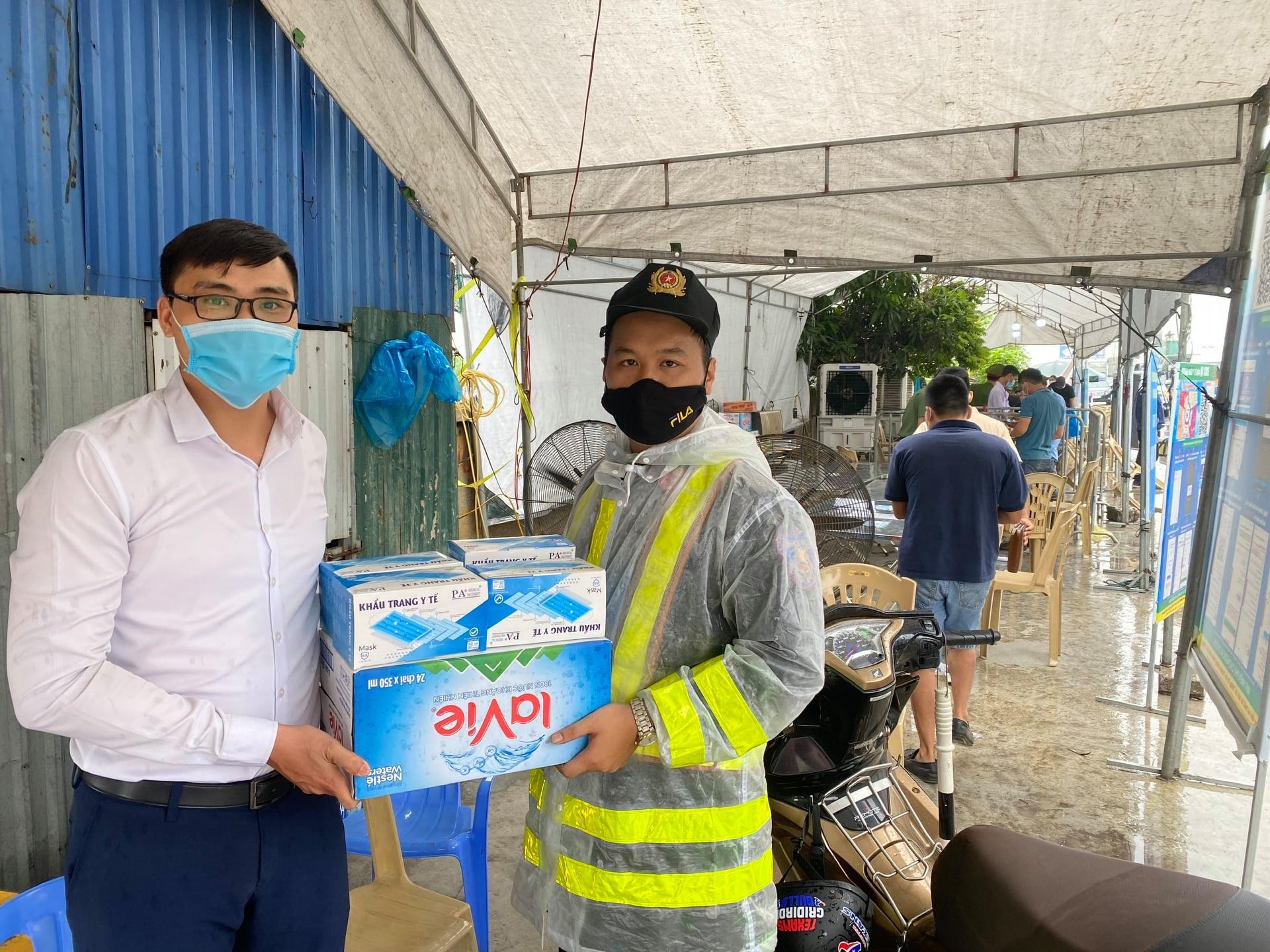 Công trình thanh niên "Đoàn thanh niên quận Hồng Bàng xung kích tình nguyện tham gia hoạt động phòng, chống dịch COVID - 19""