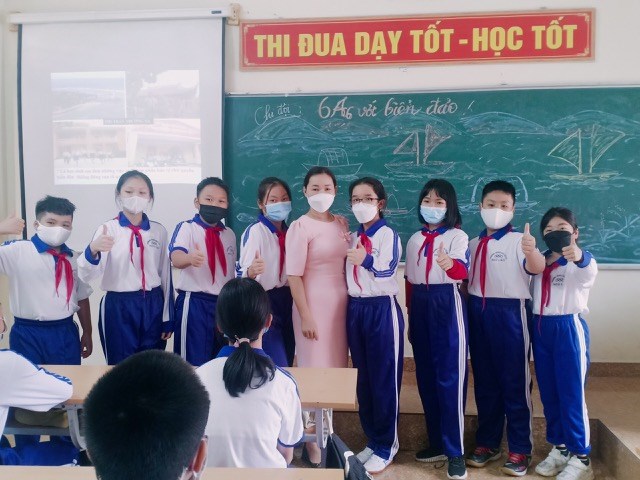 Ban Thường vụ Huyện đoàn chỉ đạo Liên đội các trường Tiểu học, THCS trong toàn huyện tổ chức tuyên truyền về chủ quyền biển đảo, biên giới cho các em Thiếu nhi