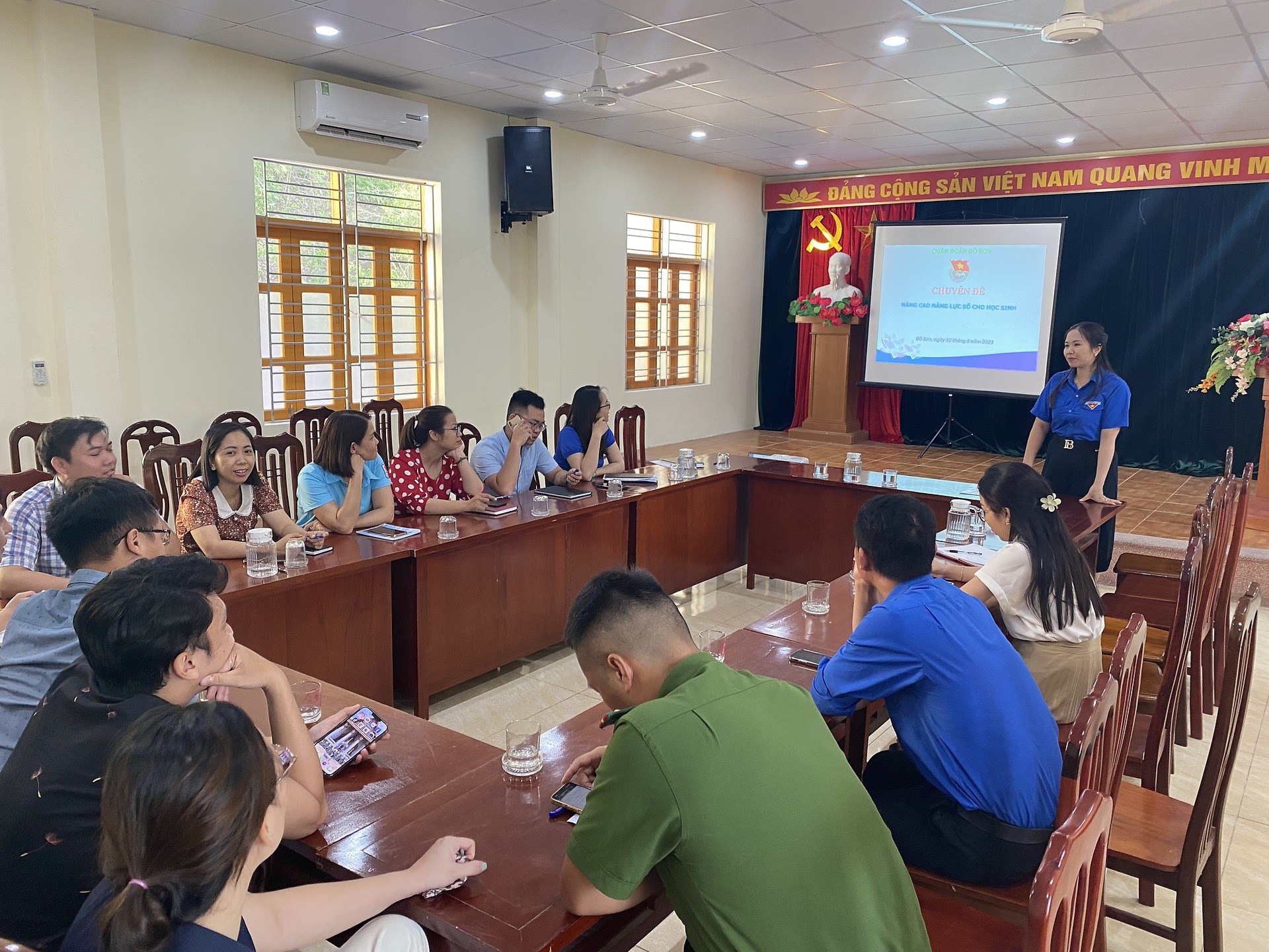 Đoàn trường THPT Đồ Sơn: Chuyên đề nâng cao năng lực số cho học sinh THPT - 2023