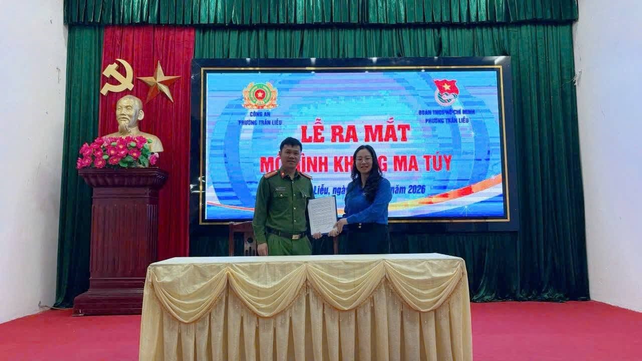 Đoàn thanh niên phối hợp với Công an phường Trần Liễu phường ra mắt mô hình "Thanh niên không ma túy"