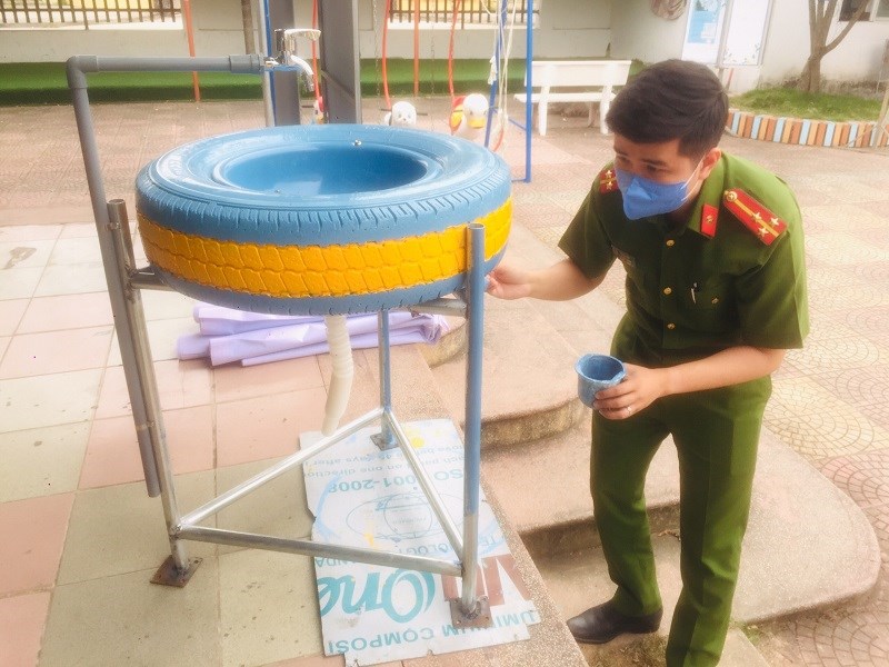 Tấm gương học tập và làm theo tư tưởng, đạo đức phong cách Hồ Chí Minh
